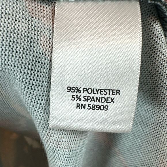 Allison Daley Petites Embellished Floral Top – Size PM - Picture 7 of 7